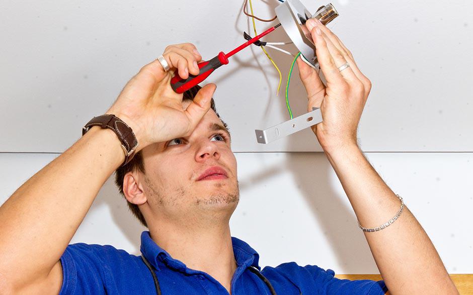 électricien en urgence Paris 4